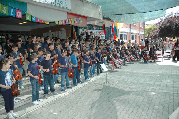 DSC_8551_585_389_90